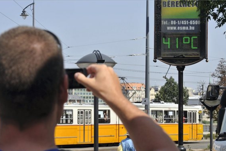 Négy megyében már másodfokú a figyelmeztetés a hőség miatt