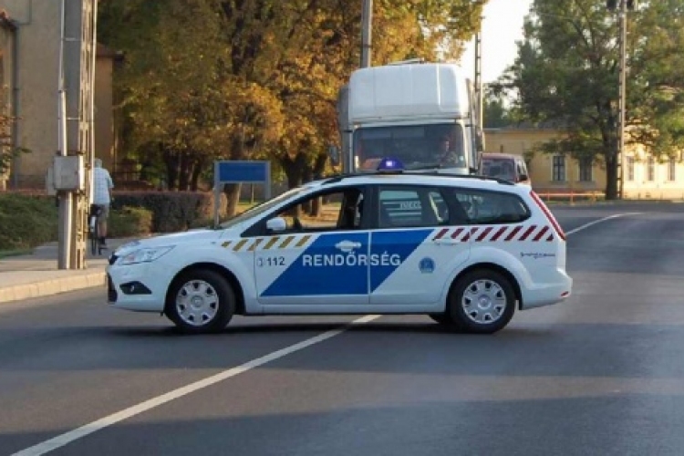 Frontálisan ütközött két személyautó szerda délelőtt Dombóvár határában