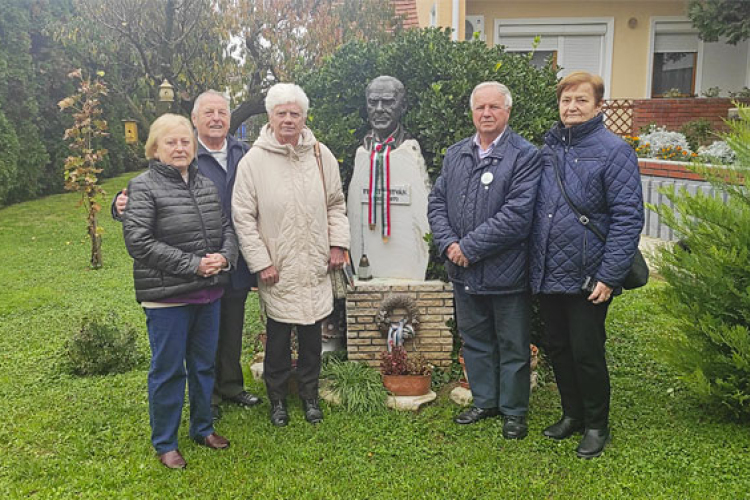 Zirci barátok a dombóvári Fekete István Múzeumban