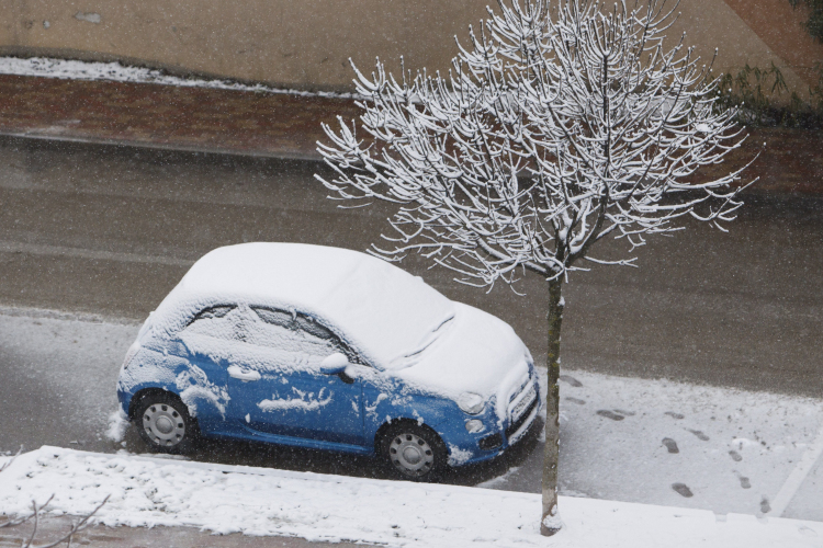 Szerdán is egész nap esni fog a hó